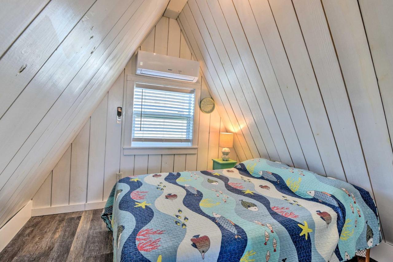 A-Frame Home With Deck - 2 Blocks To Surfside Beach! Exteriér fotografie